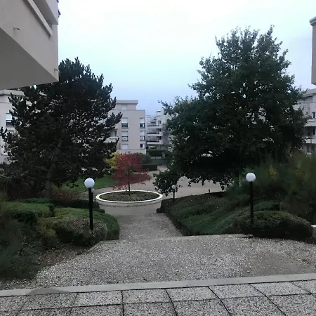 Paris-Sud Evry * Evry-Gregy-sur-Yerre